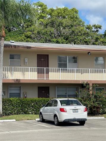 7355 NW 5th Margate FL 33063