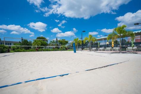 287 Farnham L Deerfield Beach FL 33442