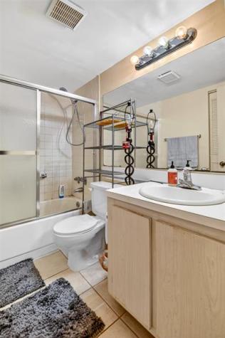 310 Knotty Pine Circle Greenacres FL 33463