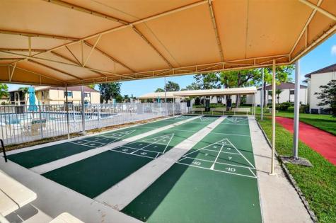 310 Knotty Pine Circle Greenacres FL 33463