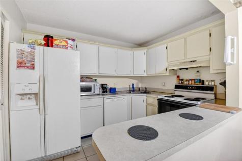 310 Knotty Pine Circle Greenacres FL 33463