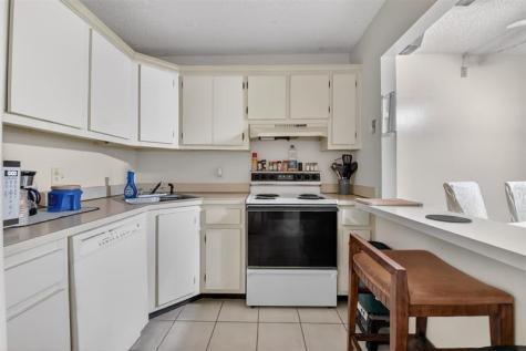310 Knotty Pine Circle Greenacres FL 33463
