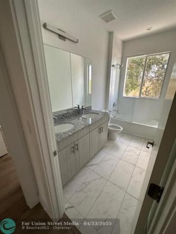 402 SE 22nd Street Fort Lauderdale FL 33316