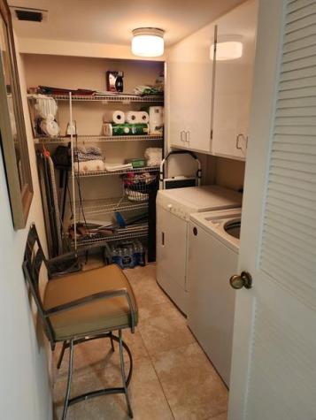 9655 N Belfort Circle Tamarac FL 33321