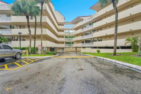 7041 Environ Boulevard Lauderhill FL 33319