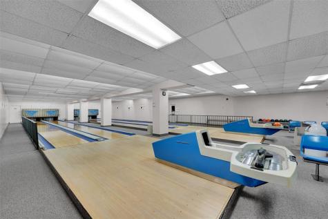7041 Environ Boulevard Lauderhill FL 33319