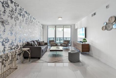 488 NE 18th Street Miami FL 33132