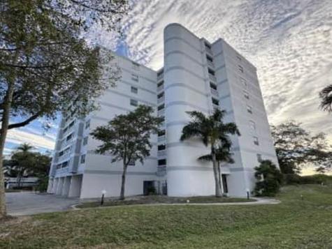 3301 Spanish Moss Terrace Lauderhill FL 33319