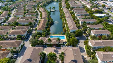 122 SW 7th Court Pompano Beach FL 33060