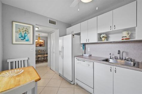 3990 NW 42nd Avenue Lauderdale Lakes FL 33319