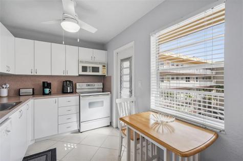 3990 NW 42nd Avenue Lauderdale Lakes FL 33319