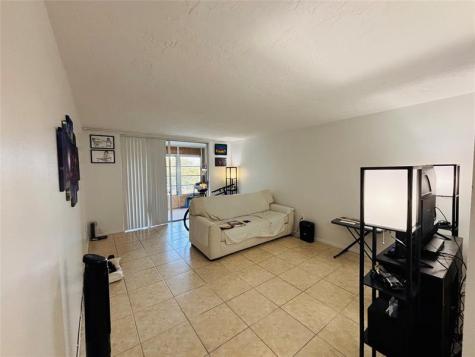 7300 NW 17th Street Plantation FL 33313