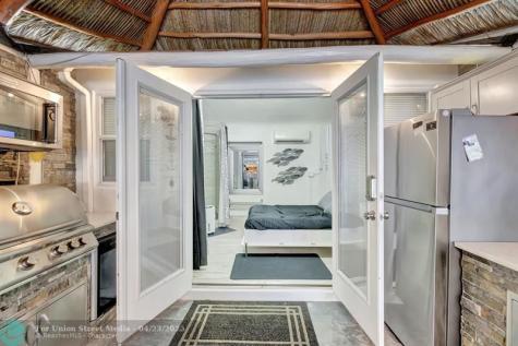 58 S Carol Parkway Margate FL 33068