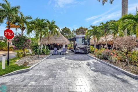 58 S Carol Parkway Margate FL 33068