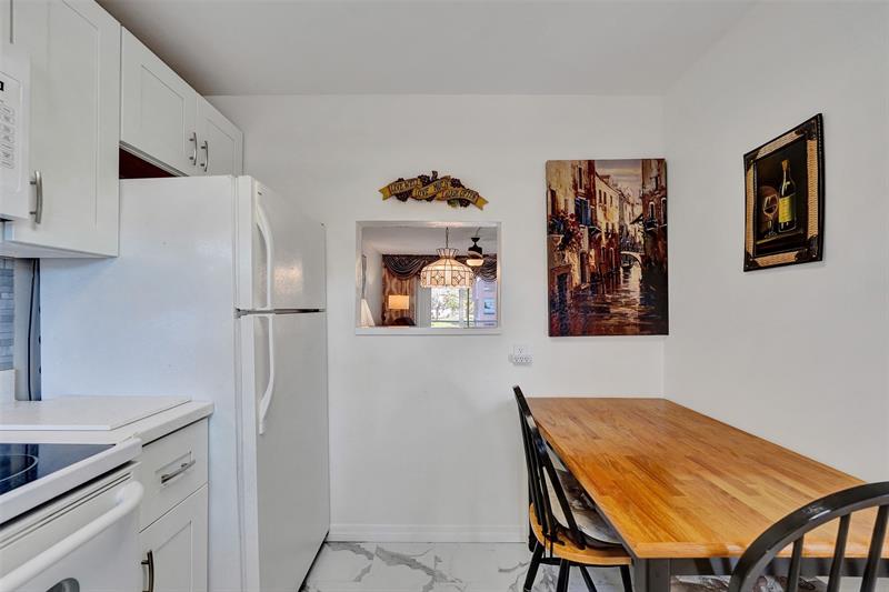 9421 Sunrise Lakes Boulevard Sunrise FL 33322