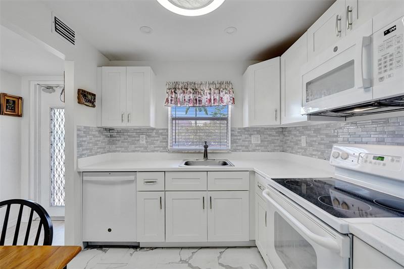 9421 Sunrise Lakes Boulevard Sunrise FL 33322