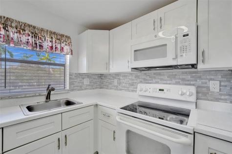 9421 Sunrise Lakes Boulevard Sunrise FL 33322