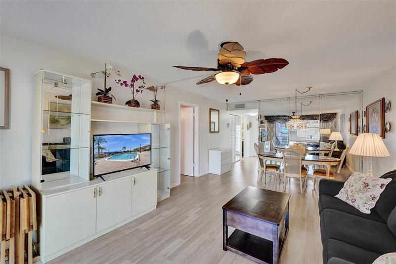 9421 Sunrise Lakes Boulevard Sunrise FL 33322