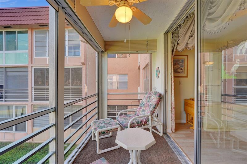 9421 Sunrise Lakes Boulevard Sunrise FL 33322