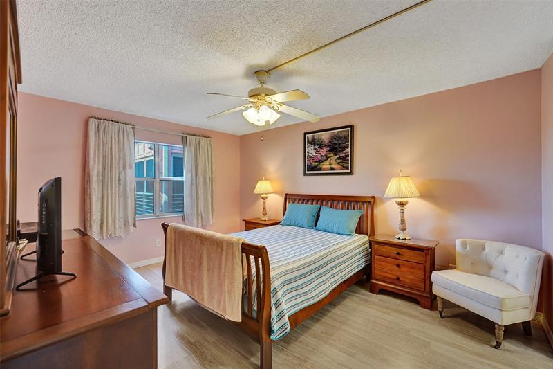 9421 Sunrise Lakes Boulevard Sunrise FL 33322