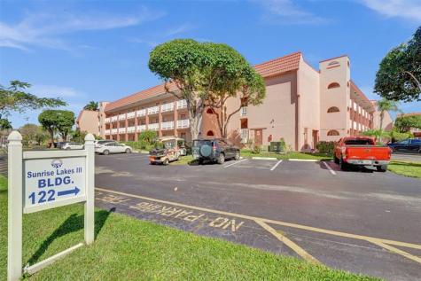 9421 Sunrise Lakes Boulevard Sunrise FL 33322