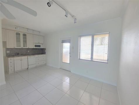2131 NE 42nd Court Lighthouse Point FL 33064