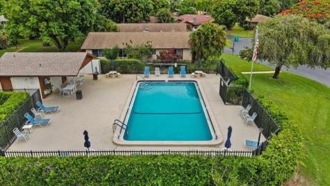 503 SE 5th Circle Boynton Beach FL 33435