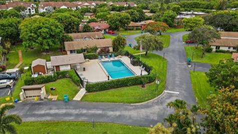 503 SE 5th Circle Boynton Beach FL 33435