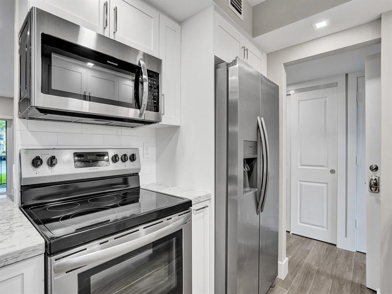 801 S Federal Highway Pompano Beach FL 33062