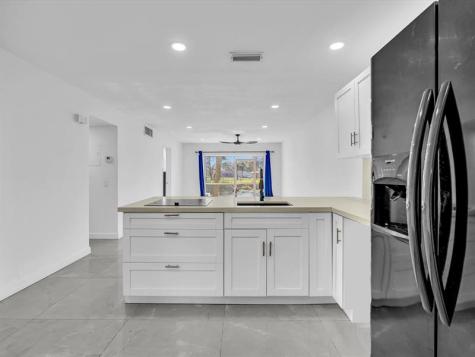 2451 SW 82nd Avenue Davie FL 33324