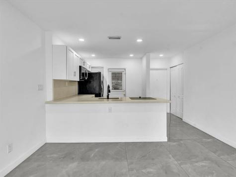 2451 SW 82nd Avenue Davie FL 33324