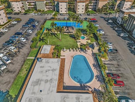 2451 SW 82nd Avenue Davie FL 33324