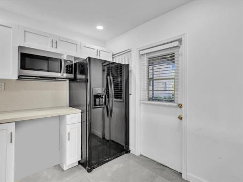 2451 SW 82nd Avenue Davie FL 33324