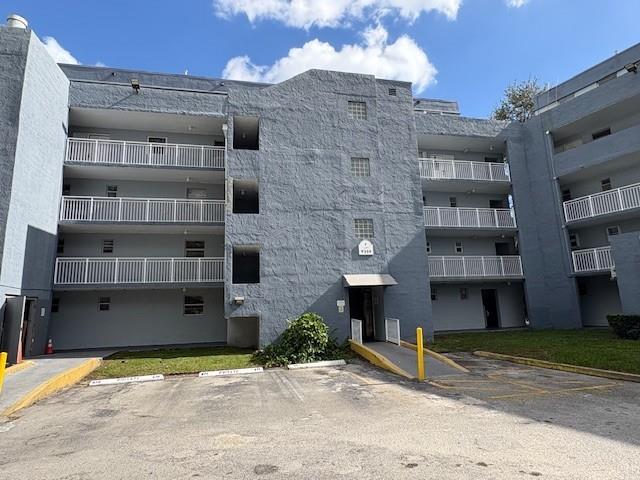 9359 Fontainebleau Boulevard Miami FL 33172