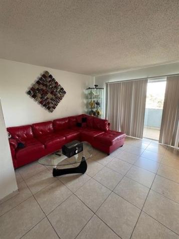 9359 Fontainebleau Boulevard Miami FL 33172