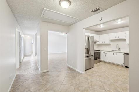 1091 Manor Drive Palm Springs FL 33461