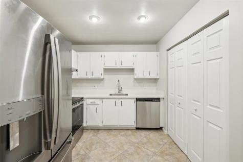 1091 Manor Drive Palm Springs FL 33461