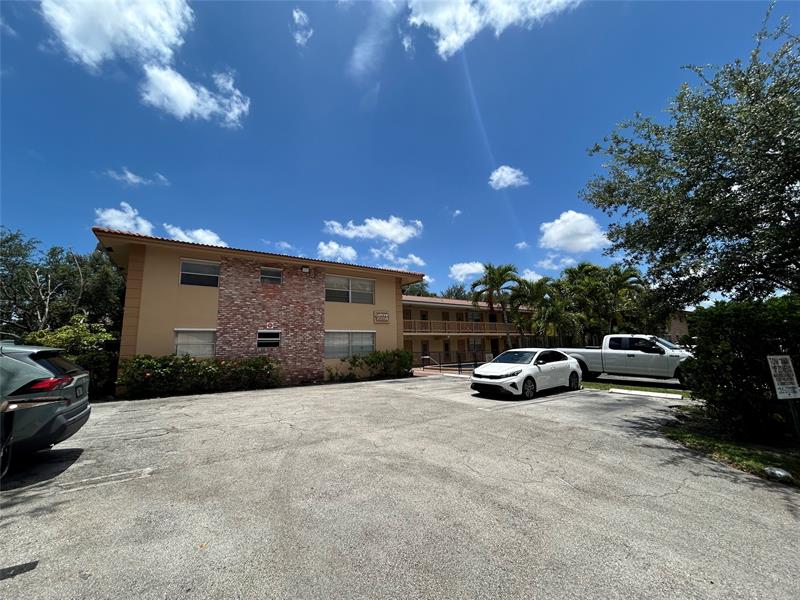 8704 NW 35th Street Coral Springs FL 33065