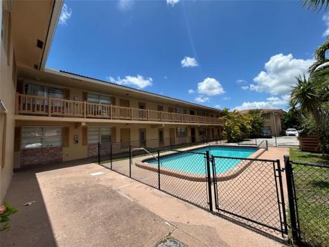 8704 NW 35th Street Coral Springs FL 33065