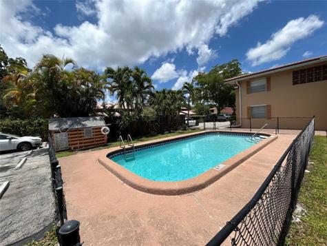 8704 NW 35th Street Coral Springs FL 33065