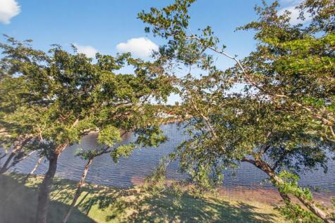 9575 Weldon Circle Tamarac FL 33321