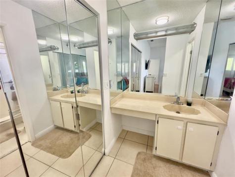 12078 NW 11th Street Pembroke Pines FL 33026