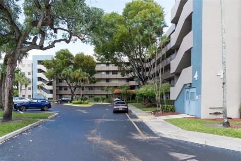 1101 Colony Point Circle Pembroke Pines FL 33026