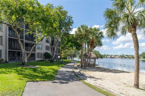1101 Colony Point Circle Pembroke Pines FL 33026