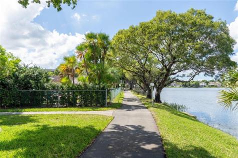 1101 Colony Point Circle Pembroke Pines FL 33026
