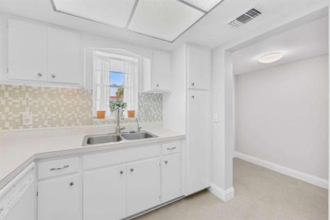 415 Us Highway 1 North Palm Beach FL 33408
