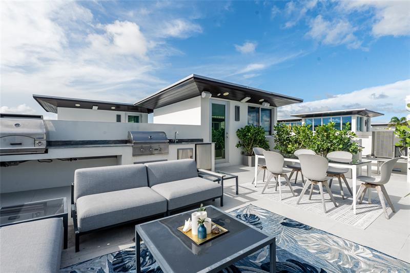 244 Garden Court Lauderdale By The Sea FL 33308