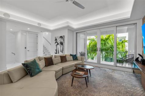 244 Garden Court Lauderdale By The Sea FL 33308