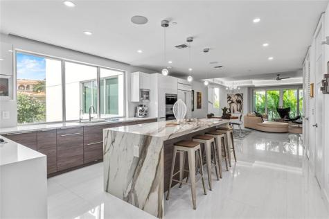 244 Garden Court Lauderdale By The Sea FL 33308
