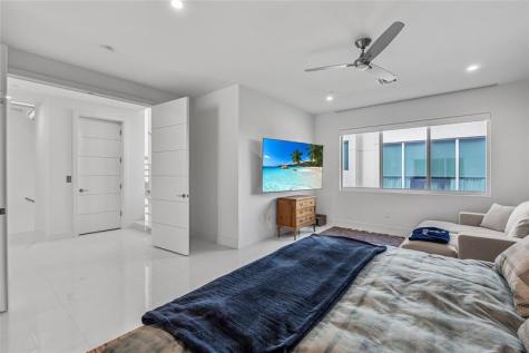 244 Garden Court Lauderdale By The Sea FL 33308